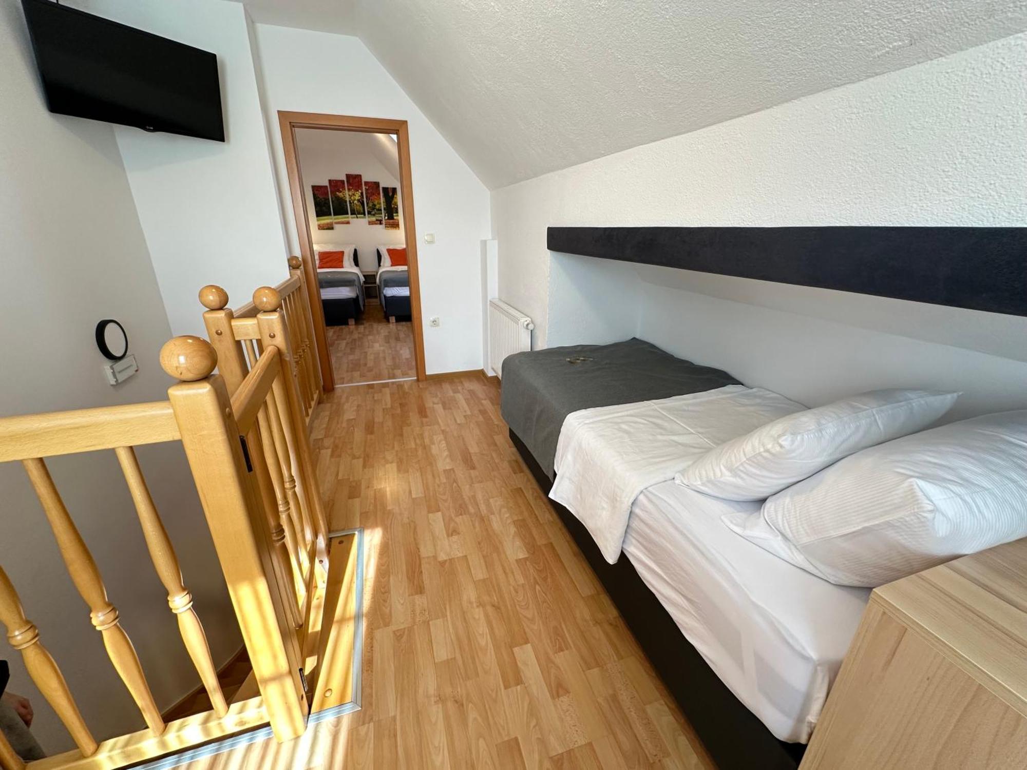 Boutique Hotel Loka Škofja Loka Exteriör bild