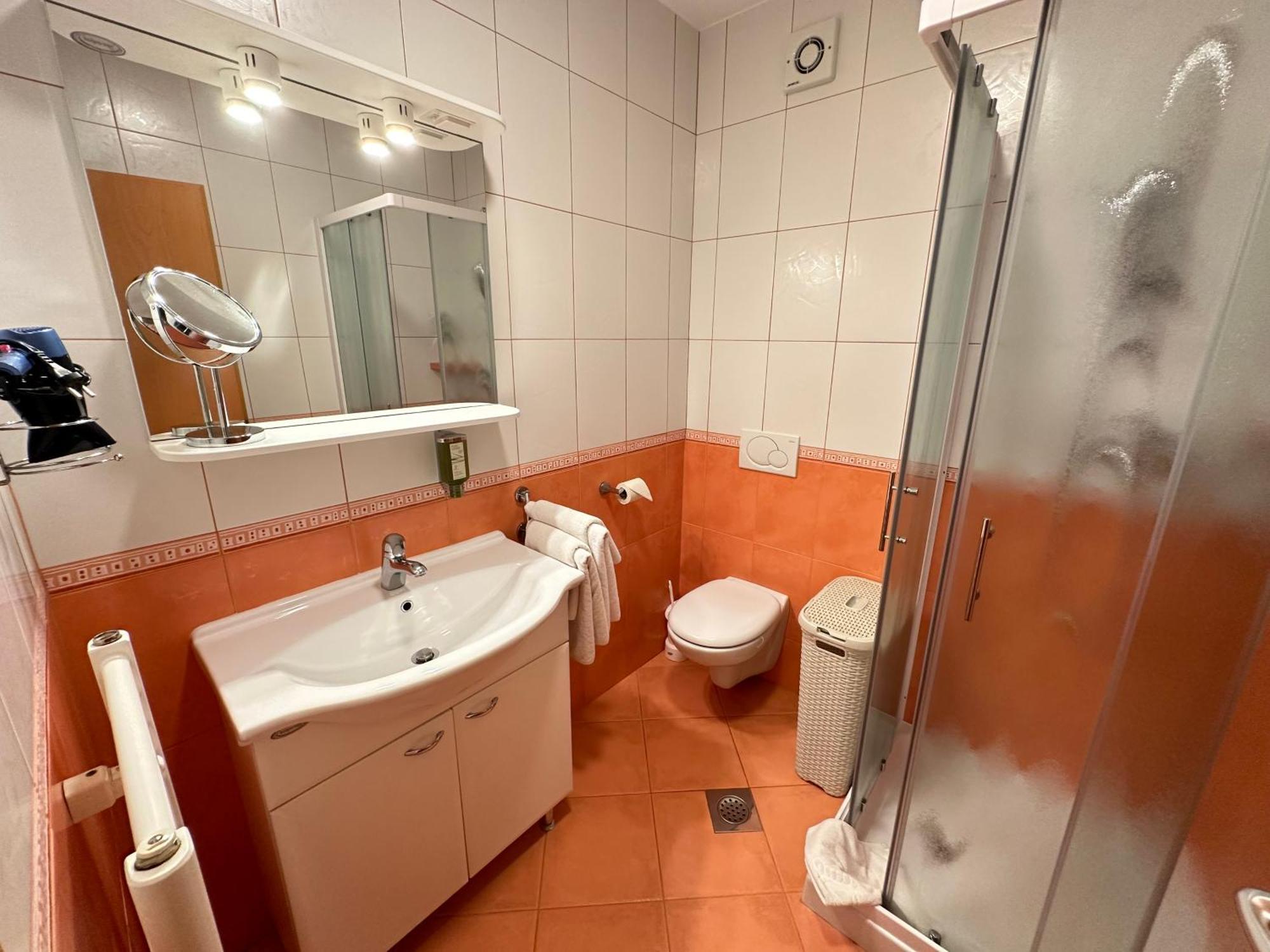 Boutique Hotel Loka Škofja Loka Exteriör bild